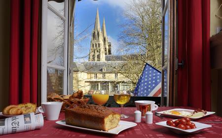 El desayuno buffet casero dulce y salado - Hotel Bayeux